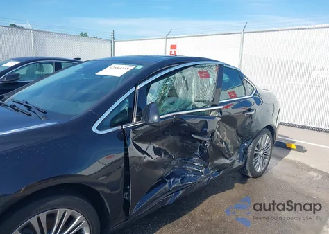 2014 Buick Verano Premium из США, поврежденный, VIN 1G4PT5SV2E4105002